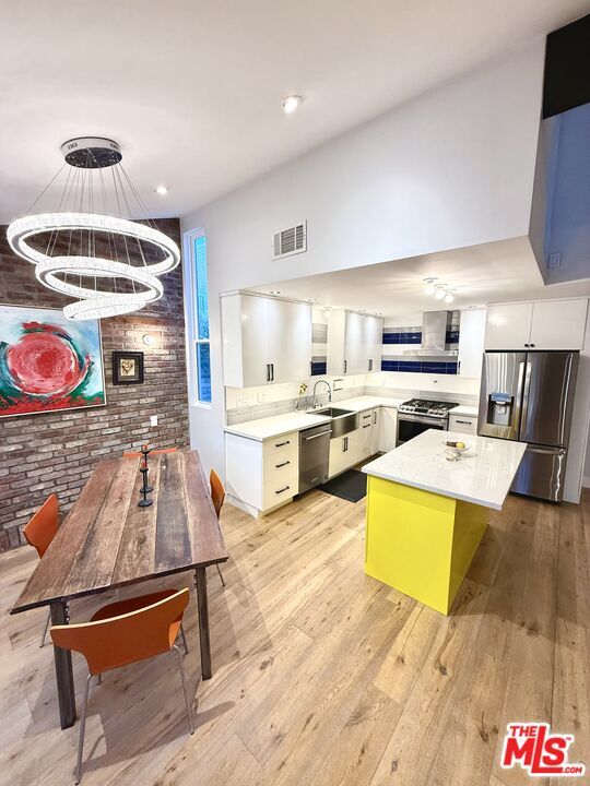 4305 Alla Rd in Marina Del Rey, CA - Building Photo - Building Photo