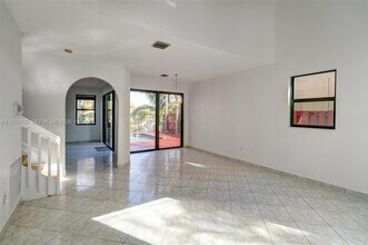 9053 SW 214th St in Cutler Bay, FL - Building Photo - Building Photo