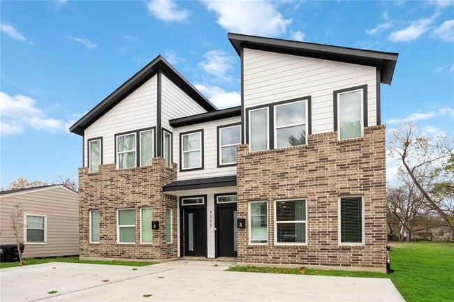 5329 Higgins St, Unit B in Houston, TX - Building Photo - Building Photo