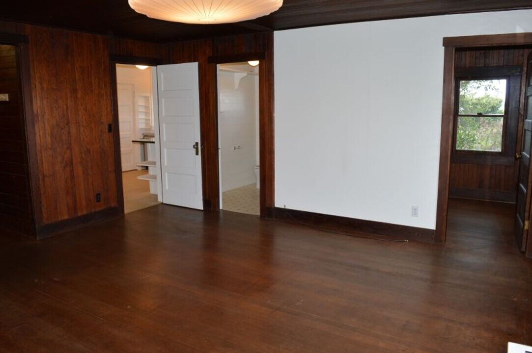 141 San Carlos Ave in Sausalito, CA - Building Photo