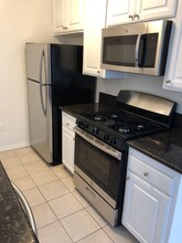 2434 Purdue Ave, Unit 6 in Los Angeles, CA - Building Photo - Building Photo