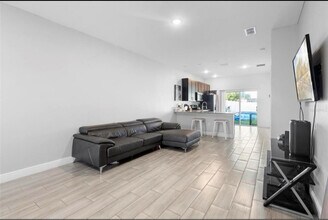 711 Bittern Way in Poinciana, FL - Building Photo - Building Photo
