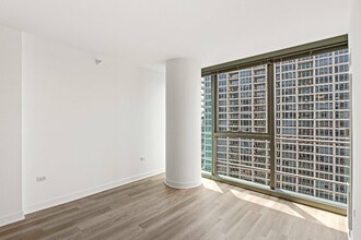 420 N Orleans St in Chicago, IL - Building Photo - Building Photo