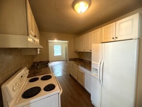 521 Edwards St in Fayetteville, NC - Building Photo - Building Photo