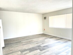 319 S Alessandro St in Hemet, CA - Building Photo - Building Photo