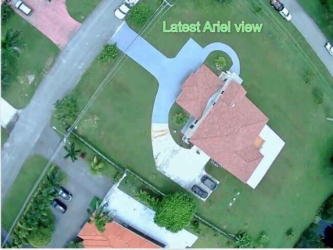 3301 SW 139th Ave in Miramar, FL - Building Photo - Building Photo