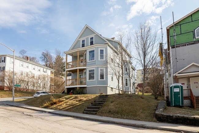 74 Green Hill Pkwy in Worcester, MA - Building Photo - Building Photo