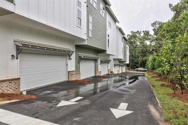 429 St Francis St in Tallahassee, FL - Building Photo - Building Photo