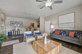 Trails at City Park in Houston, TX - Building Photo - Interior Photo