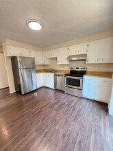 8721 Shadow Wood Dr in Everett, WA - Building Photo - Building Photo