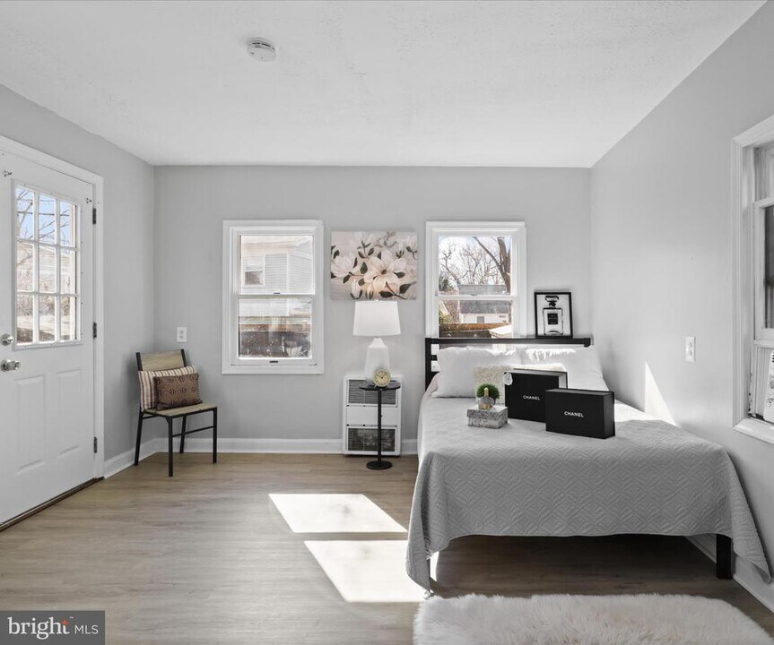 2608 Arlington Blvd in Arlington, VA - Building Photo