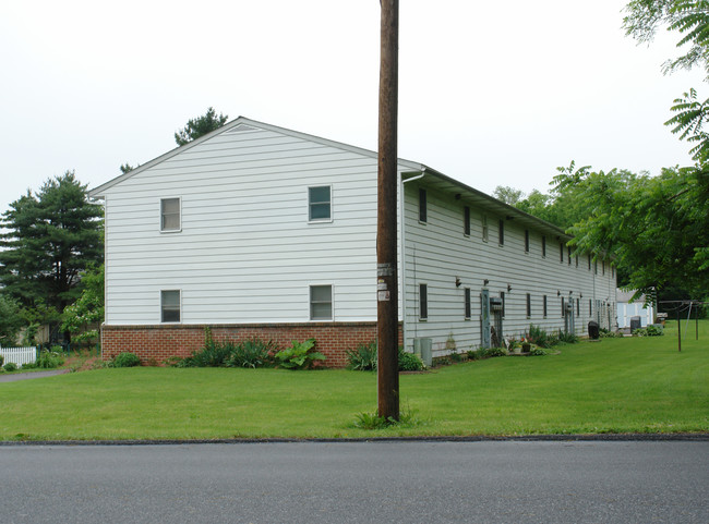 60 N 63rd St in Harrisburg, PA - Foto de edificio - Building Photo