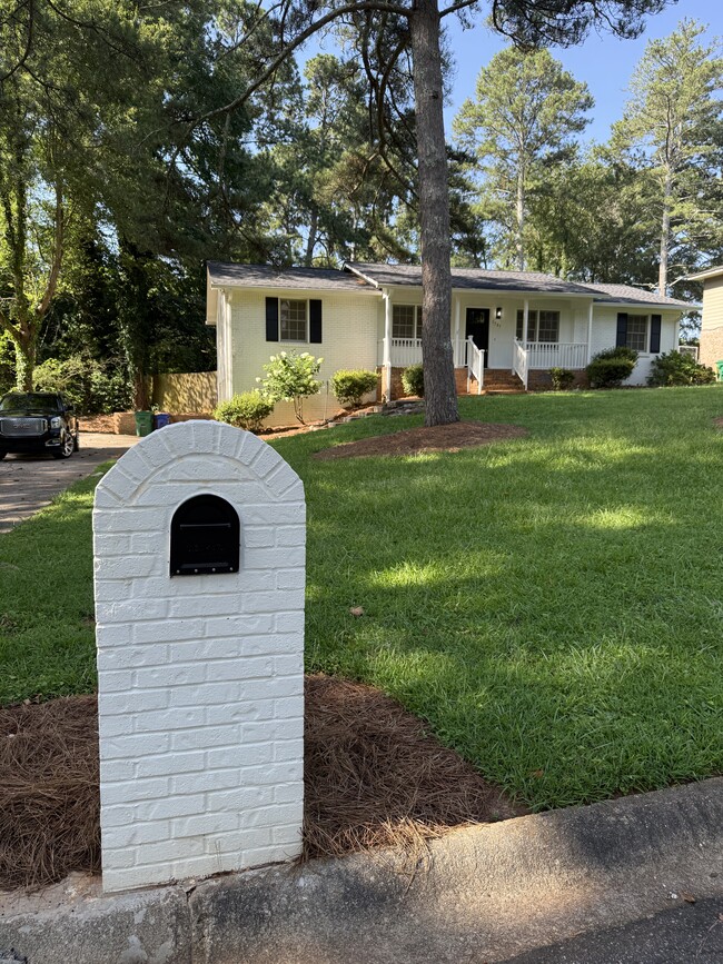 property at 1507 Harbour Oaks Rd