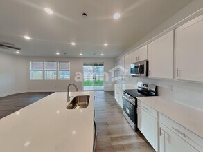 10083 Potomac St in Commerce City, CO - Building Photo - Building Photo