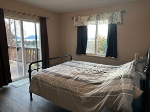 2340 East End Rd in Homer, AK - Building Photo - Building Photo
