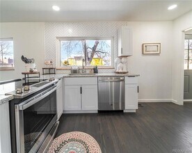 3495 S Grape St in Denver, CO - Building Photo - Building Photo