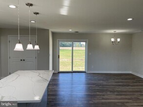 1213 Old Love Point Rd in Stevensville, MD - Building Photo - Building Photo