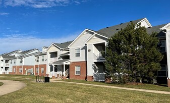 Village Crossing in Greenwood, IN - Building Photo