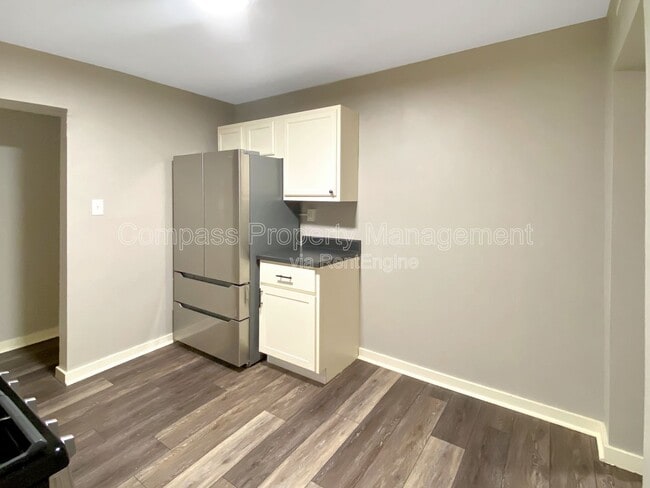 921 Fulton St E in Grand Rapids, MI - Building Photo - Building Photo