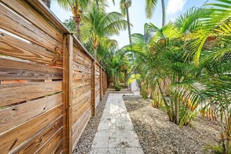 226 NE 5th St in Delray Beach, FL - Building Photo - Building Photo