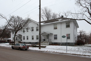 3101-3111 E 31st St in Minneapolis, MN - Building Photo