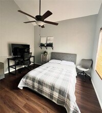 710 NE 1 St in Gainesville, FL - Building Photo - Building Photo