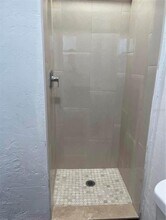 574 Bay Esplanade in Clearwater, FL - Building Photo - Building Photo