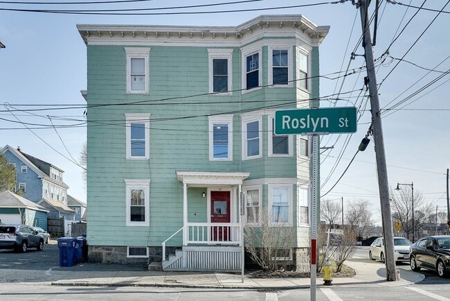 property at 47 Roslyn St