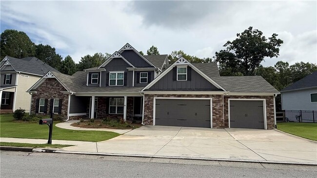 44 Sparkleberry Ln W
