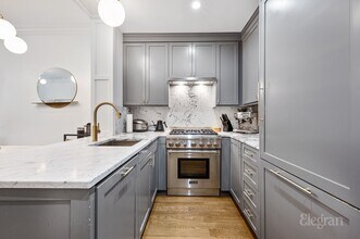 539 4th St, Unit APT 2L in Brooklyn, NY - Building Photo - Building Photo