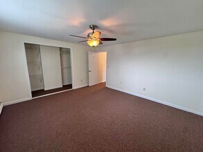 494 Winnacunnet Rd in Hampton, NH - Building Photo - Building Photo
