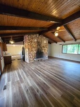 281 Collins Rd in Toledo, WA - Building Photo - Building Photo