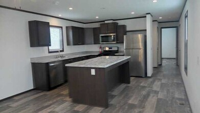 74 Meggan Dr in Hastings, MN - Building Photo - Building Photo