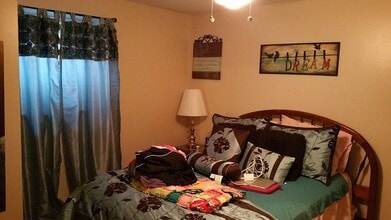 65 S 17th St, Unit 1 in Pittsburgh, PA - Foto de edificio - Building Photo