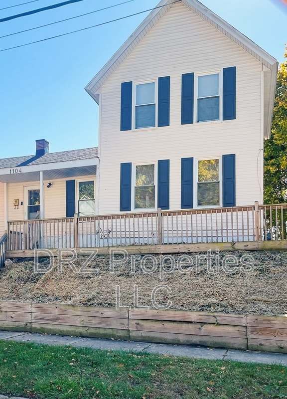 property at 1104 3rd St NW