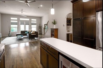 3112 Maxroy St in Houston, TX - Foto de edificio - Building Photo