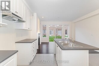 10 Gosset Rd in Brampton, ON - Building Photo - Building Photo