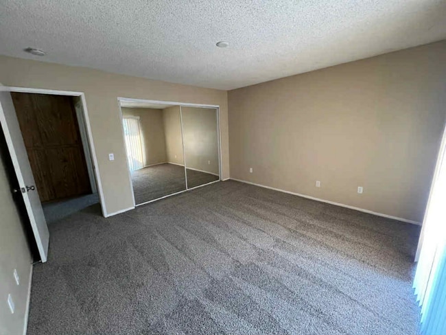 12395 Felt Ct in Moreno Valley, CA - Foto de edificio - Building Photo
