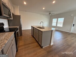 333 S Point Blvd in Mcdonough, GA - Building Photo - Building Photo