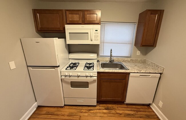 property at 2825 Glendora Ave