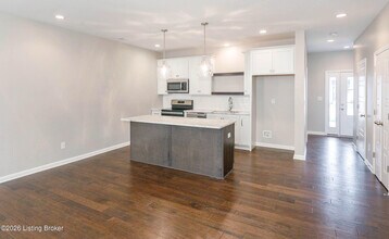 4203 Taylor Cv Ct in Louisville, KY - Building Photo - Building Photo