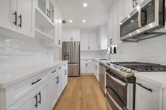 5970 SW 16th St in Miami, FL - Building Photo - Building Photo