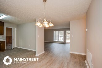 4056 Chimney Ridge Way in Ellenwood, GA - Building Photo - Building Photo