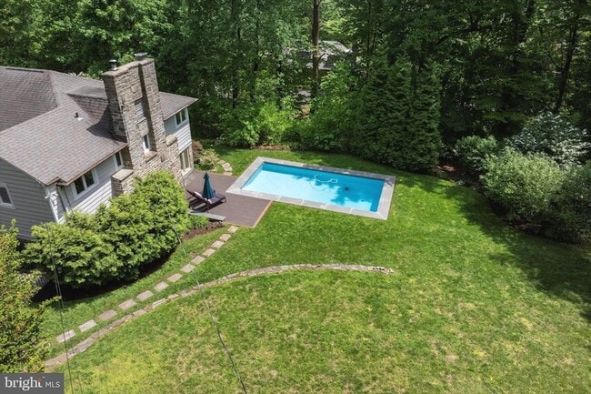 property at 241 Cheswold Ln