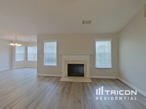 912 Roxeywood Dr in Winder, GA - Building Photo - Building Photo