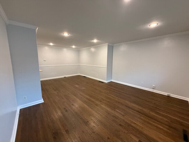 430 Wimbledon Road Northeast in Atlanta, GA - Building Photo - Building Photo