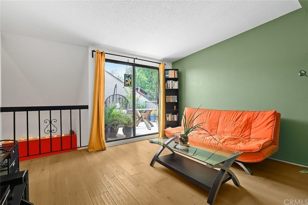 330 Cordova St, Unit 330 in Pasadena, CA - Building Photo