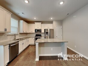 375 Pleasant View Ln SE in Concord, NC - Building Photo - Building Photo