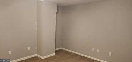 31 Victoria Square in Frederick, MD - Building Photo - Building Photo