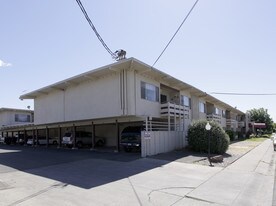 The Villas at Clark in Yuba City, CA - Building Photo